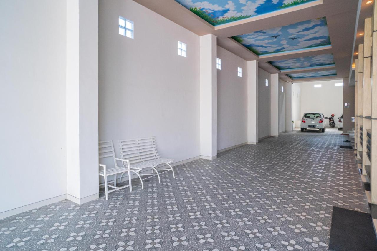 RedDoorz Plus @ Jalan Pemuda Timur Bojonegoro Zewnętrze zdjęcie